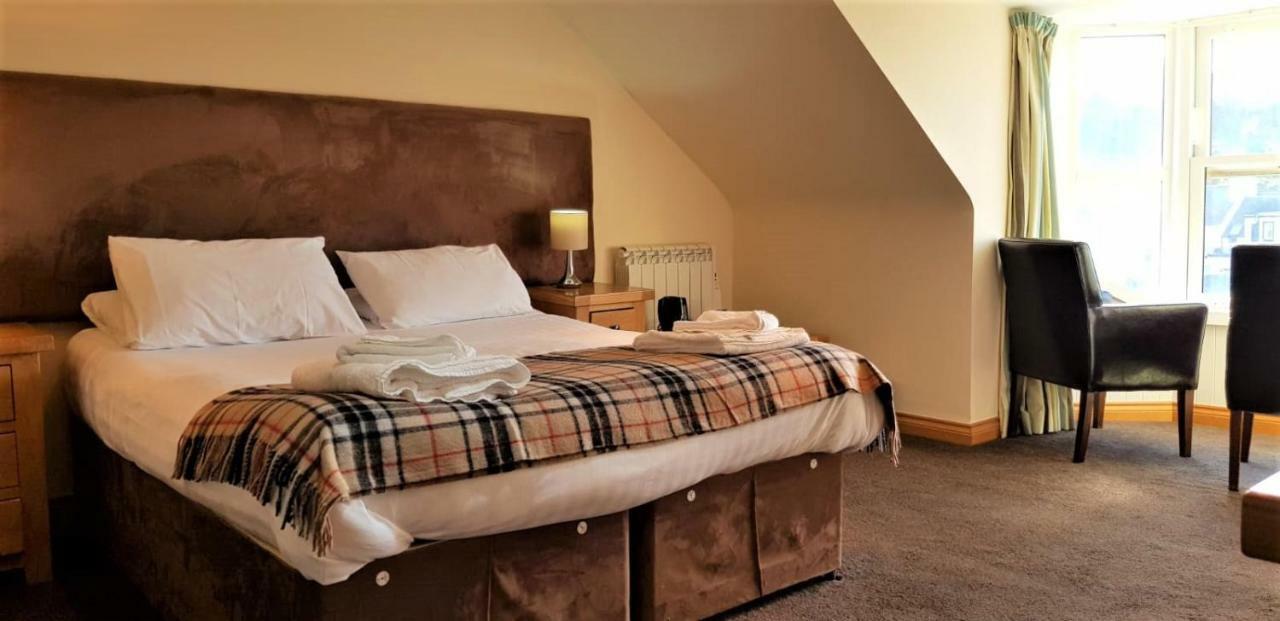 The Harbour House Sea Front Hotel Портпатрик Екстериор снимка