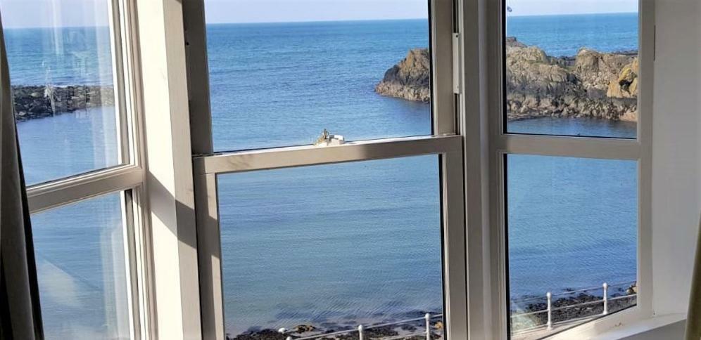 The Harbour House Sea Front Hotel Портпатрик Екстериор снимка