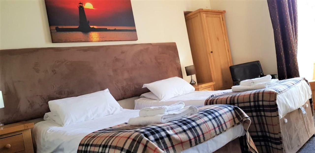 The Harbour House Sea Front Hotel Портпатрик Екстериор снимка