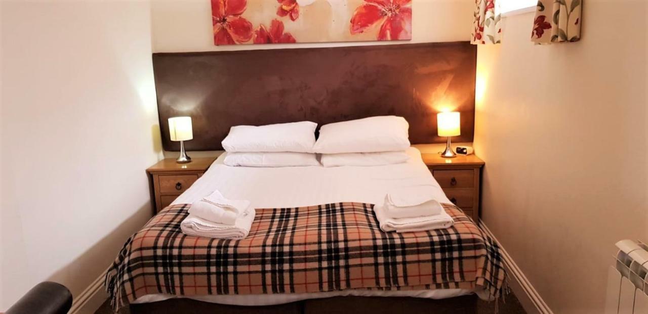 The Harbour House Sea Front Hotel Портпатрик Екстериор снимка